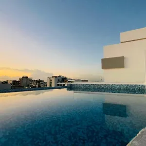 https://pavo-real-city-playa-del-carmen.allrivieramayahotels.com